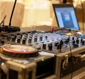 DJ Moderator Nunta Camenca