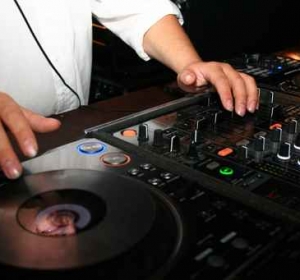 DJ Moderator Nunta Camenca